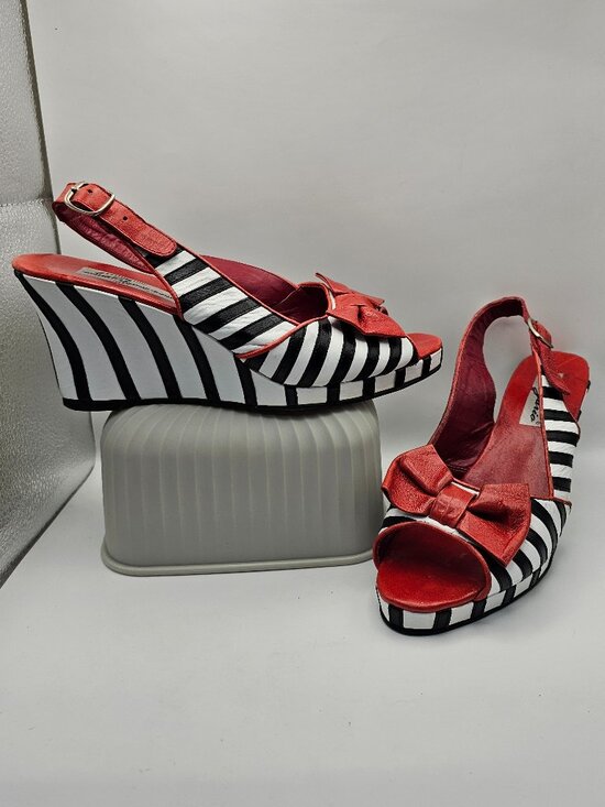 Dezario Shoes - Dezario Red Bow Slingback Striped Wedge Sandals – Made in Brazil – Size 8